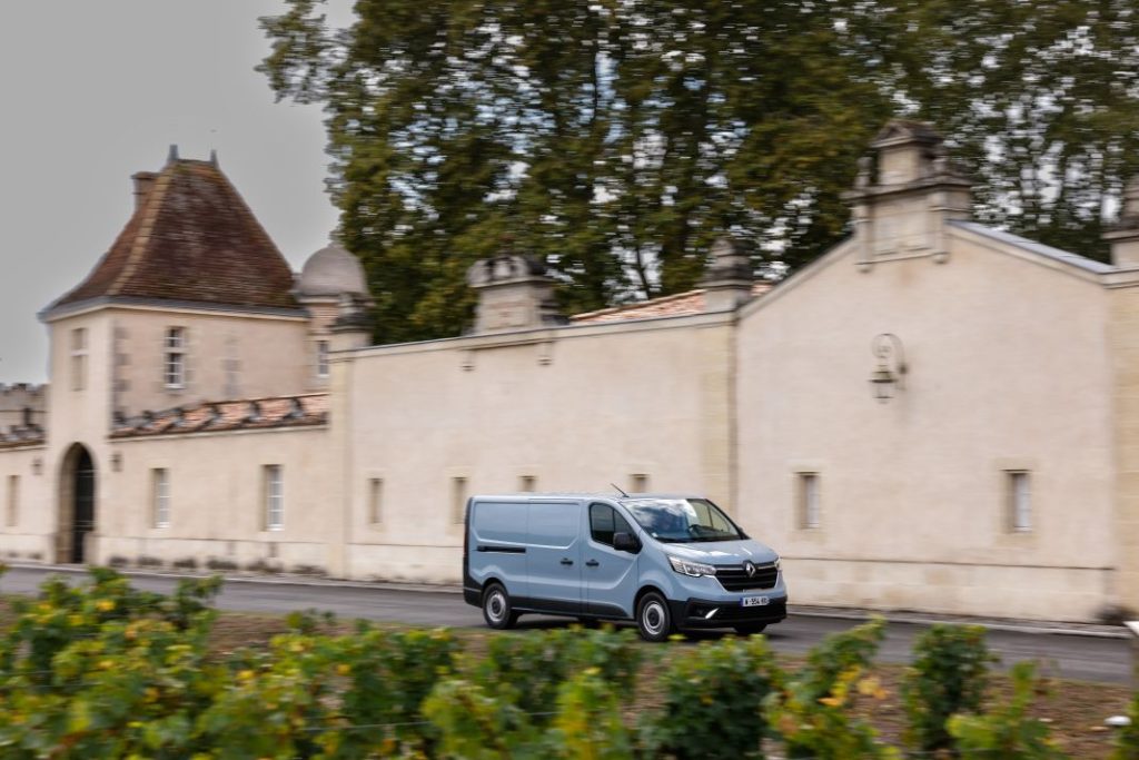 Renault Trafic furgon electrico 2 Motor16