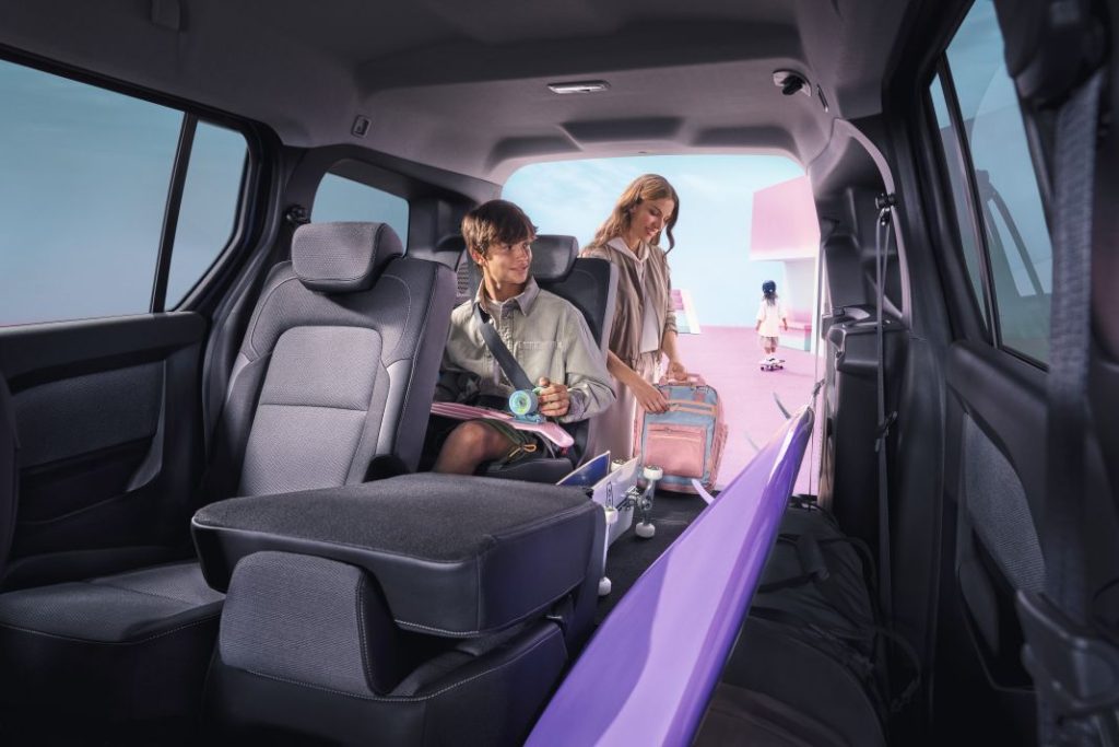 Nuevo Renault Grand Kangoo con 7 plazas. Espacio para todo y para todos 11 Motor16 Renault Grand Kangoo 10 Motor16