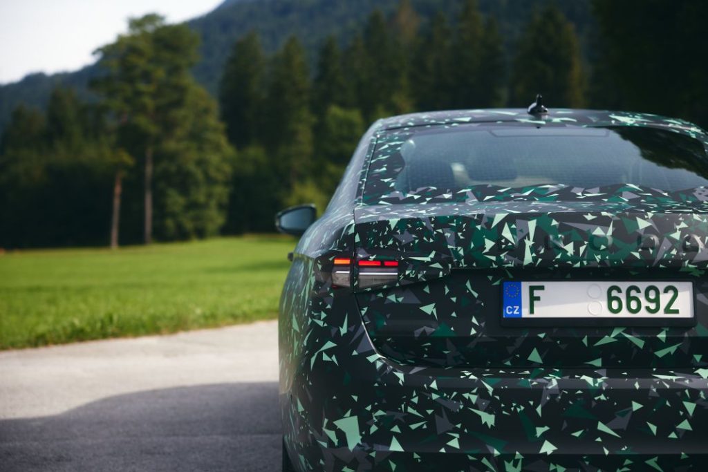 El Skoda Superb 2024 se muestra por primera vez con su carrocería berlina 17 Motor16 SkodaSuperbBerlina 17 Motor16