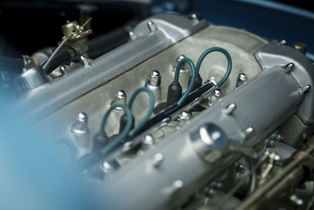 Aston Martin DB5: el coche más icónico del mundo cumple 60 años 20 Motor16 THE ASTON MARTIN DB5 AT 60 17 Motor16