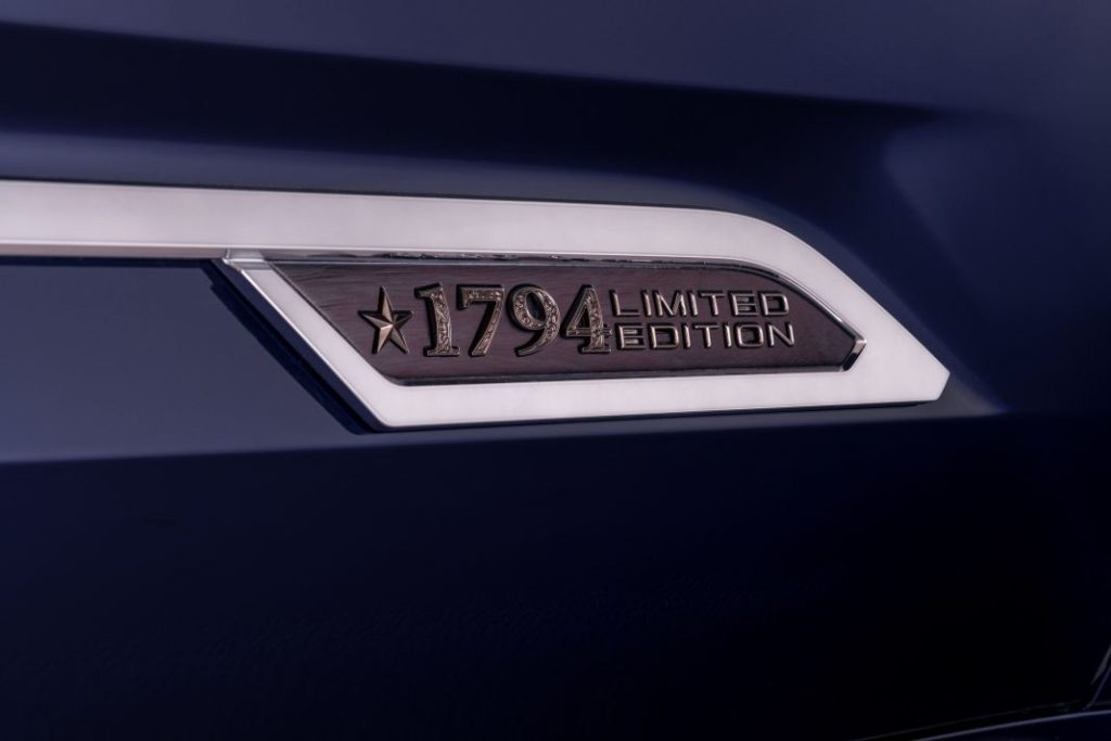 Toyota Tundra 1794 Limited Edition: El pick up “gordo” de Toyota es más todoterreno y más tejano que nunca 8 Motor16 Toyota Tundra 1794 Limited Edition 2024 7 Motor16