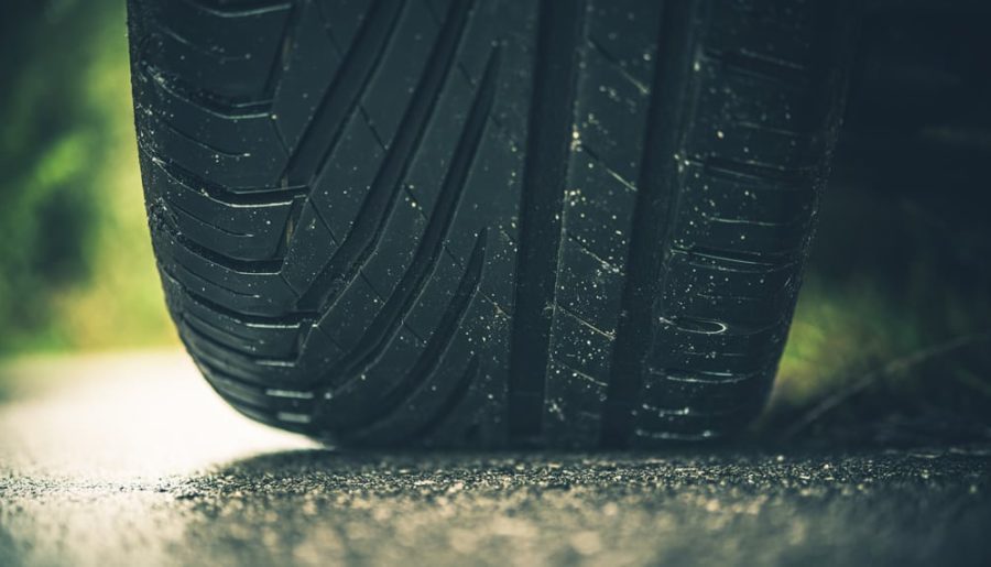 ¿Qué son los ‘pelos’ de los neumáticos? Y esto es lo que sucedes si se los quitas 187 Motor16 neumaticos