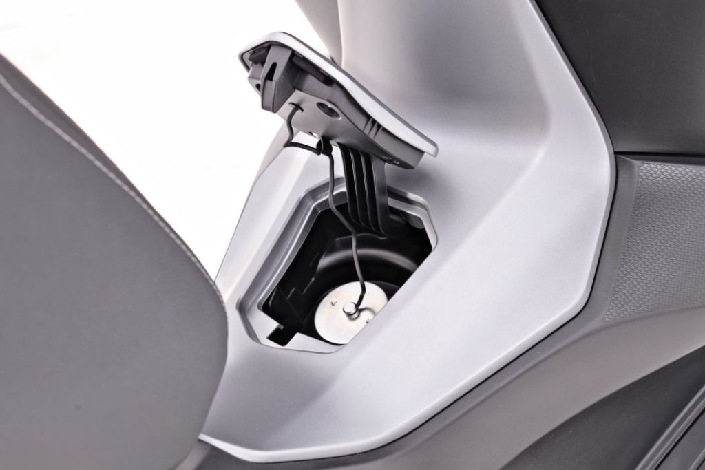 Nuevo Voge SR1 125: un scooter con estética GT para el carnet de coche 28 Motor16 Voge SR1 125 scooter 34 Motor16