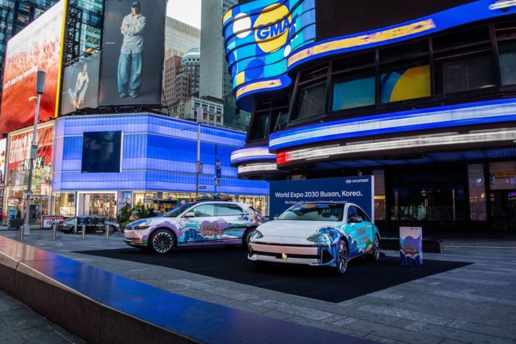 Los art cars de Hyundai conquistan Nueva York 1 Motor16 hyundai art cars in new york times square 03 wid 1024 Motor16