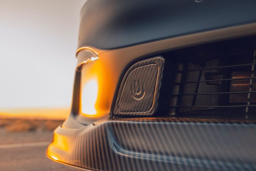 Si el Tesla Model S Plaid no es suficiente para ti, Unplugged Performance tiene la solución 4 Motor16 tesla model s plaid dark knight unplagued performance 18 Motor16