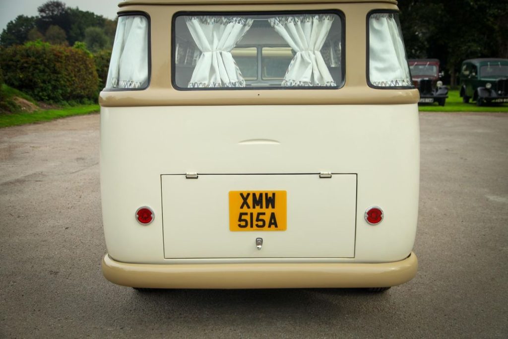 Este Volkswagen Transporter articulado y camperizado de 1963 esconde una poderosa sorpresa 87 Motor16 volkswagen transporter t1 type2 articulada camper 25 Motor16