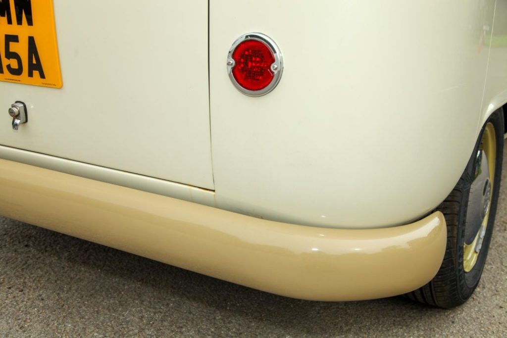 Este Volkswagen Transporter articulado y camperizado de 1963 esconde una poderosa sorpresa 47 Motor16 volkswagen transporter t1 type2 articulada camper 47 Motor16