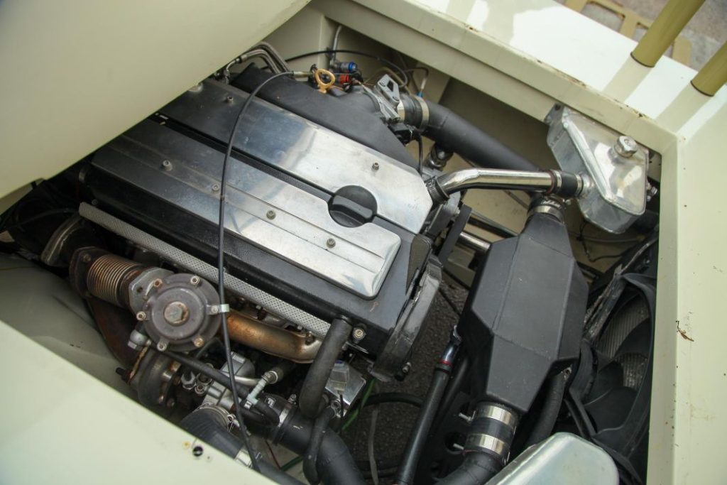 Este Volkswagen Transporter articulado y camperizado de 1963 esconde una poderosa sorpresa 2 Motor16 volkswagen transporter t1 type2 articulada camper 54 Motor16