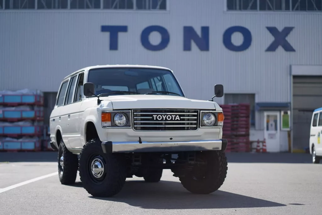 El primer Toyota Land Cruiser eléctrico es obra de Tonox y Flex 1 Motor16 1980 Toyota Land Cruiser J60 EV. Imagen exterior.