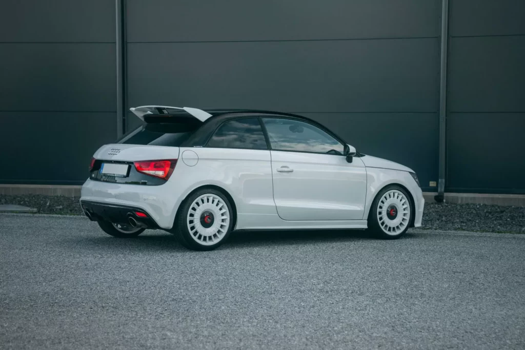 2013 Audi A1 Quattro Collecting Cars. Imagen trasera.