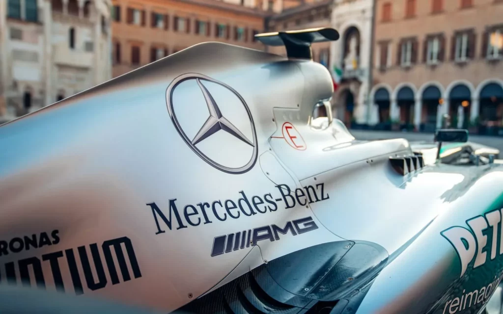 2013 Lewis Hamilton Mercedes F1 W04 10 Motor16
