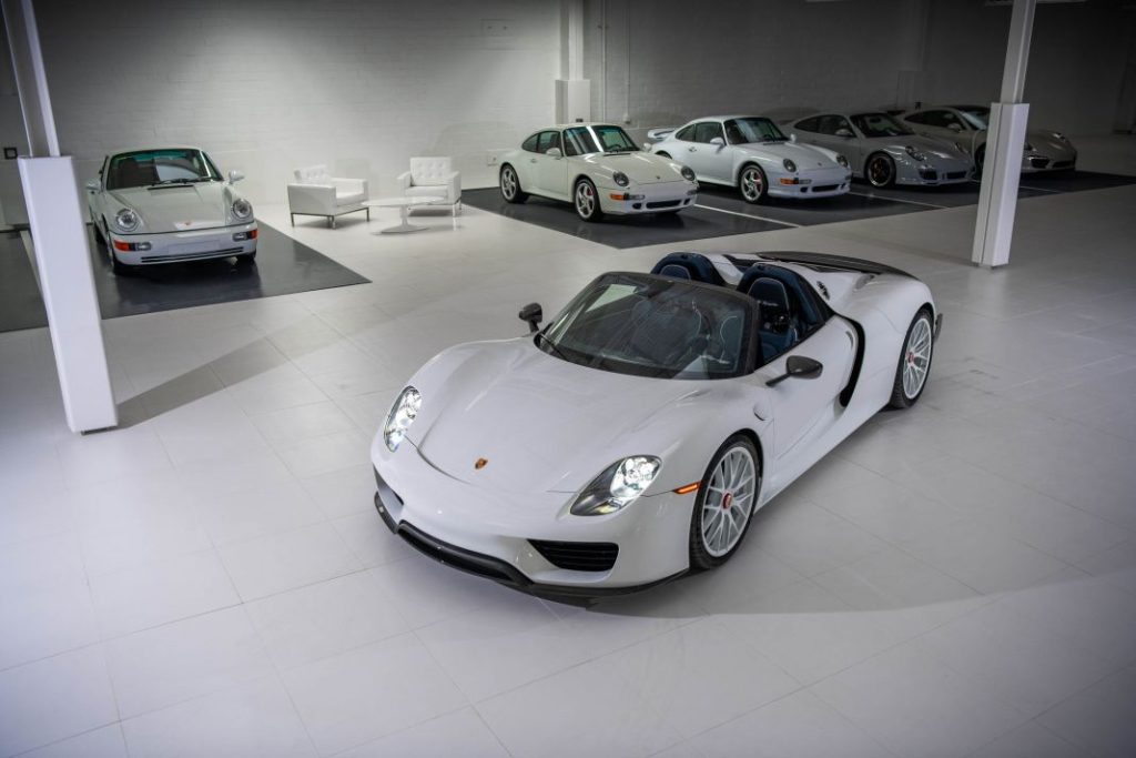 2015 Porsche 918 Weissach Spyder1405518 Motor16