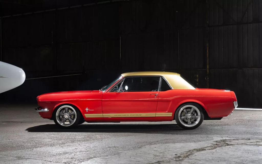 El clásico Ford Mustang se electrifica gracias a Alan Mann Racing 4 Motor16 2023 Ford Mustang EV Alan Mann. Imagen perfil.