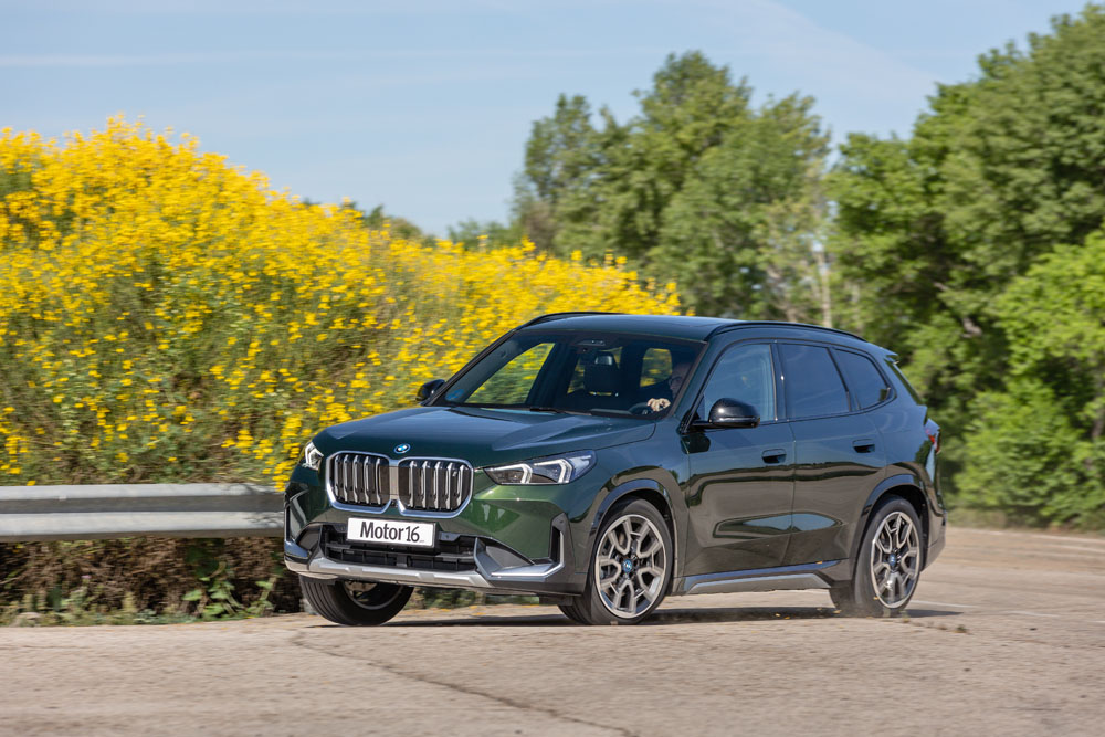 BMW iX1 xDrive30: Probamos un SUV tan rápido como eficiente 9 Motor16 2023 BMW iX3 Prueba 13 Motor16