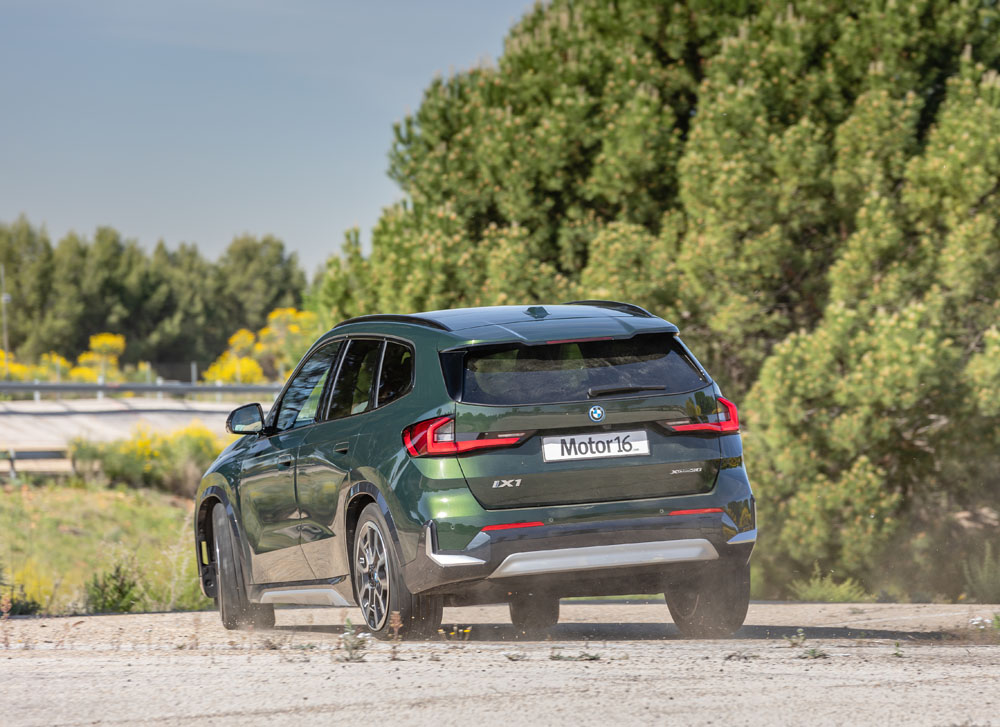 BMW iX1 xDrive30: Probamos un SUV tan rápido como eficiente 11 Motor16 2023 BMW iX3 Prueba 14 Motor16