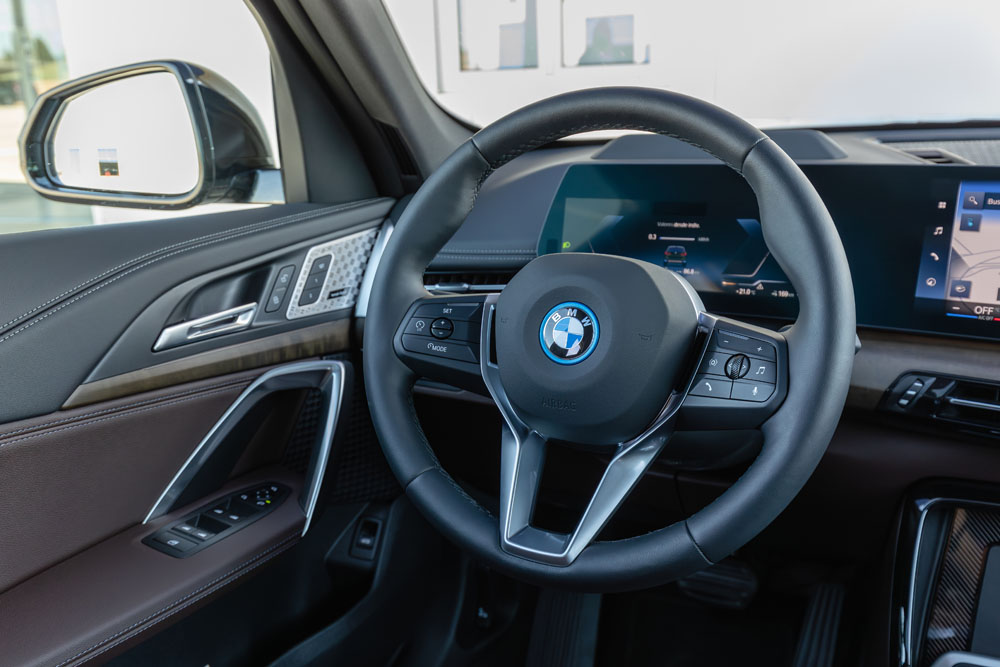 BMW iX1 xDrive30: Probamos un SUV tan rápido como eficiente 23 Motor16 2023 BMW iX3 Prueba 16 Motor16