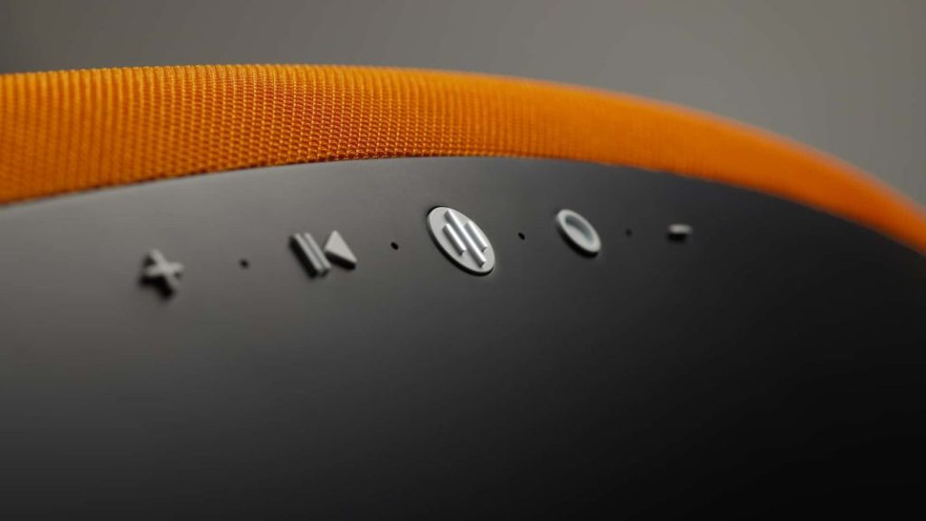 2023 Bowers Wilkins Zeppelin McLaren Edition 5 Motor16