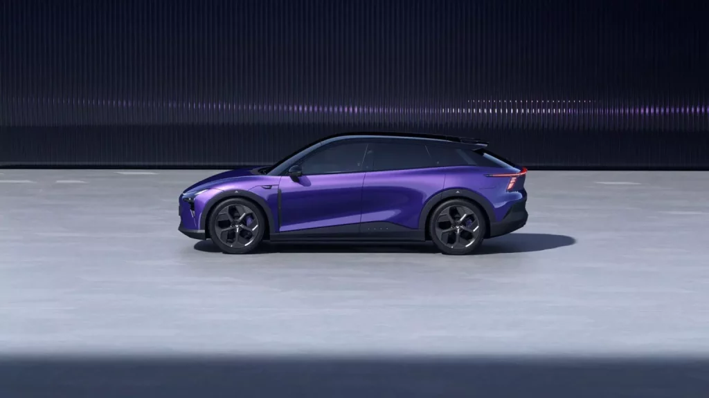 Jiyue 01: Geely y Baidu lanzan un duro rival para el Tesla Model Y 17 Motor16 2023 Geely Jiyue 01 EV 11 Motor16
