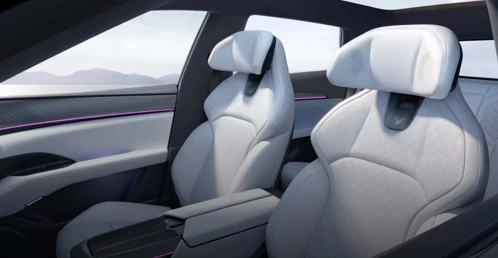 Jiyue 01: Geely y Baidu lanzan un duro rival para el Tesla Model Y 20 Motor16 2023 Geely Jiyue 01 EV 14 Motor16