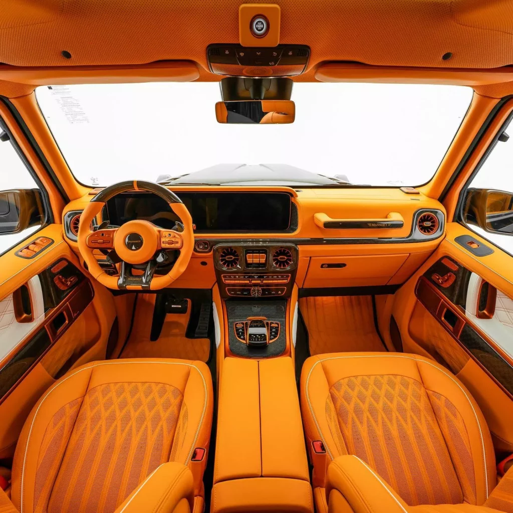2023 Mansory Mercedes-AMG G63 Halloween. Imagen interior.