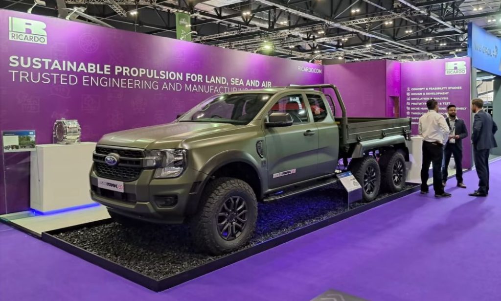 Este Ford Ranger es mucho más que un pick-up con seis ruedas 2 Motor16 2023 Ricardo Ford Ranger 6x6 1 Motor16