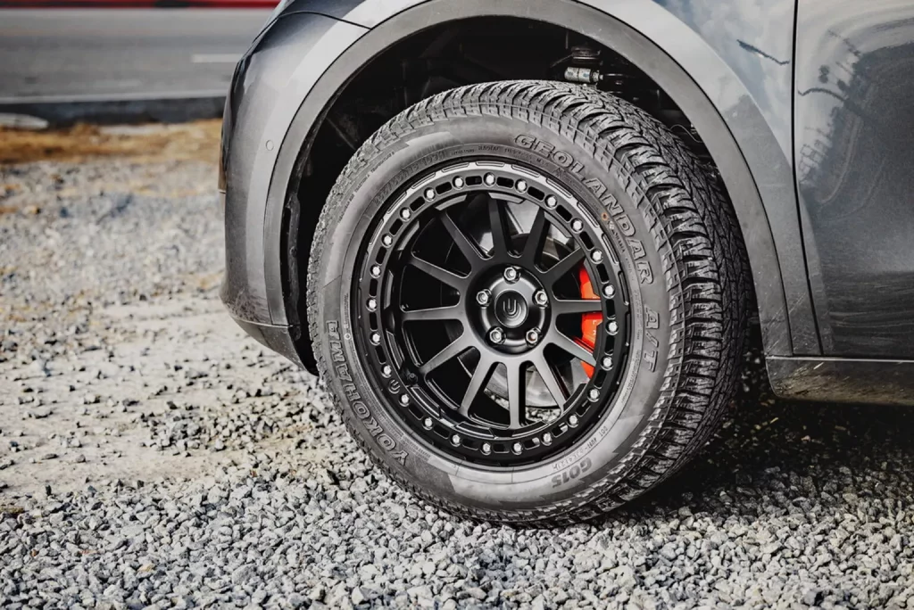 El Tesla Model Y más aventurero lo firma Unplugged Performance 15 Motor16 2023 Unplugged Performance Beadlock Tesla Model Y 14 Motor16