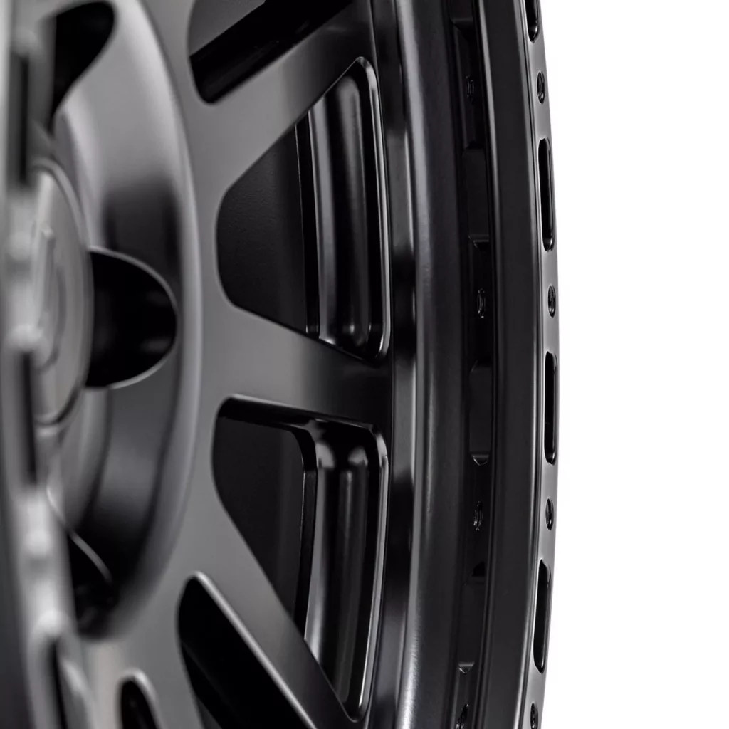 El Tesla Model Y más aventurero lo firma Unplugged Performance 5 Motor16 2023 Unplugged Performance Beadlock Tesla Model Y 2 Motor16