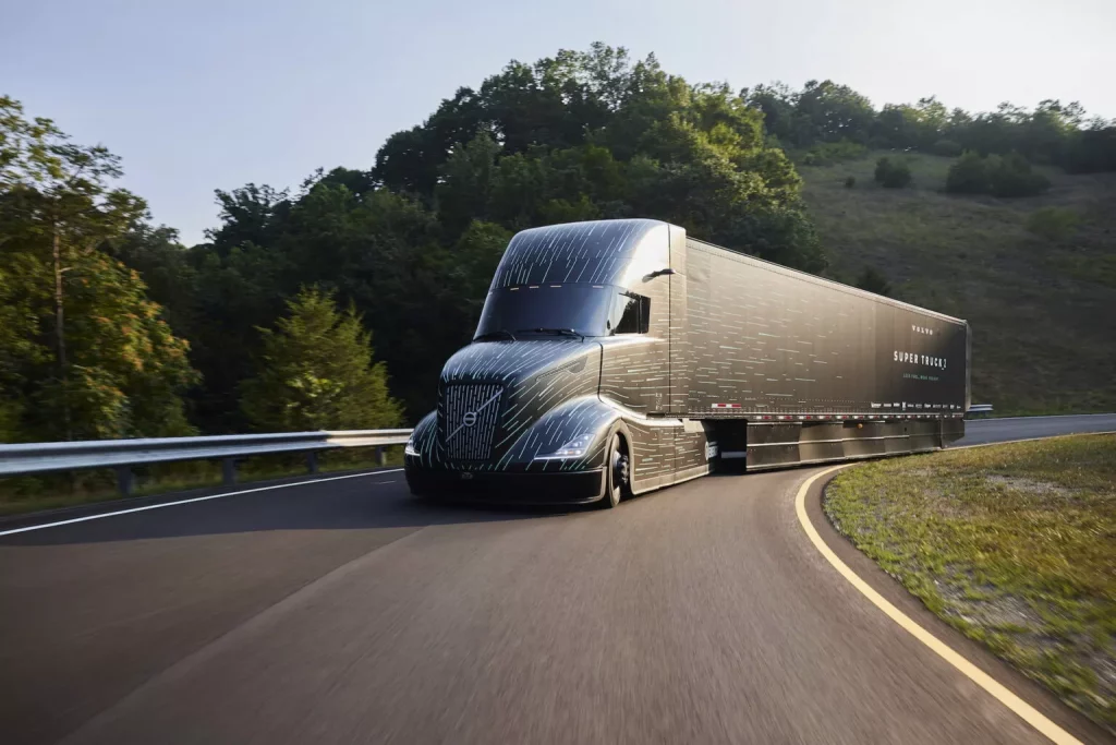 Volvo SuperTruck 2: Un camión esculpido por el viento 4 Motor16 2023 Volvo Supertruck 2 Motor16