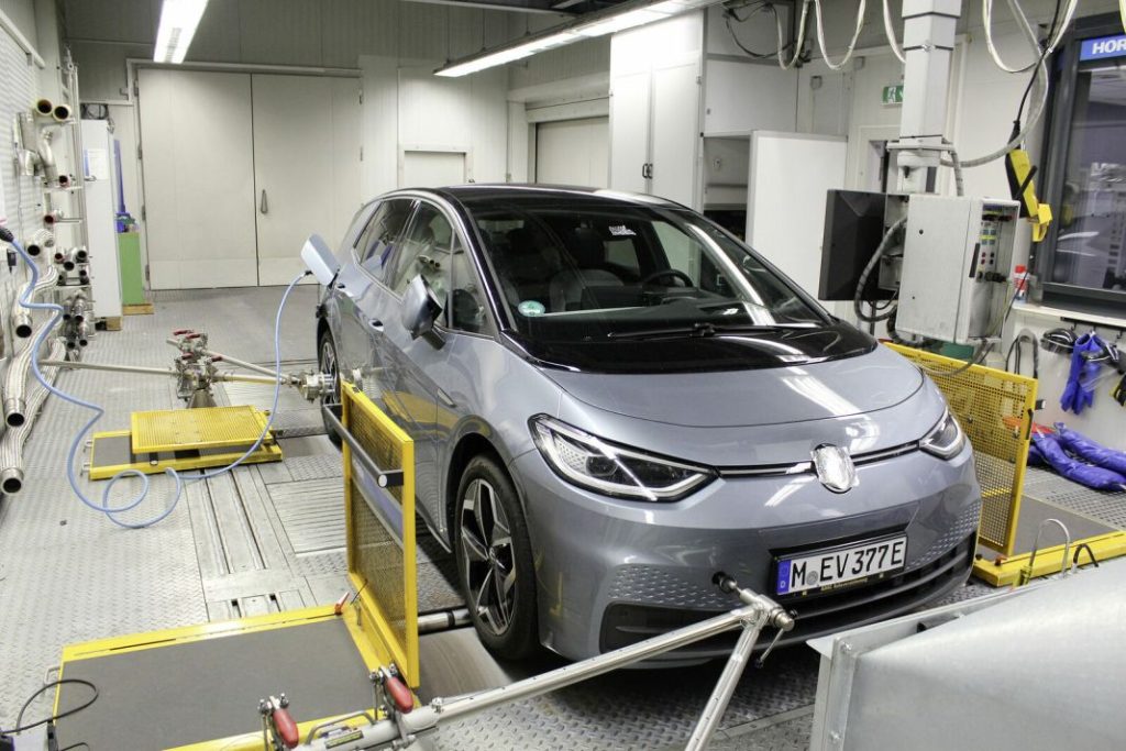 La degradación de la batería del Volkswagen ID.3 es analizada por ADAC 1 Motor16 2023 ADAC Volkswagen ID.3 Batería. Imagen estudio.