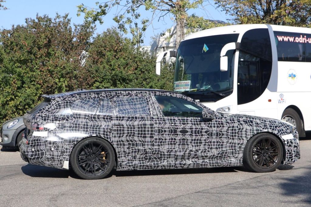 El BMW M5 Touring vuelve a salir de paseo 1 Motor16 BMW M5 Touring 9