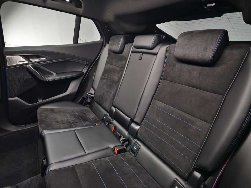 El BMW X2 2024 ya tiene precios, incluido el iX2 100 % eléctrico 14 Motor16 BMW X2 M35i M Performance 11 Motor16