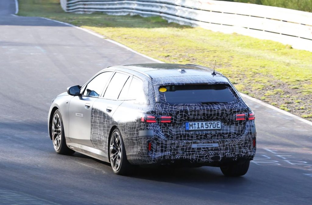 BMW i5 Touring 13 Motor16
