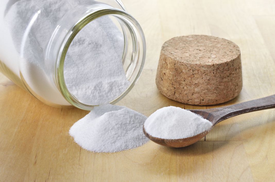 Bicarbonato de sodio y agua jabonosa
