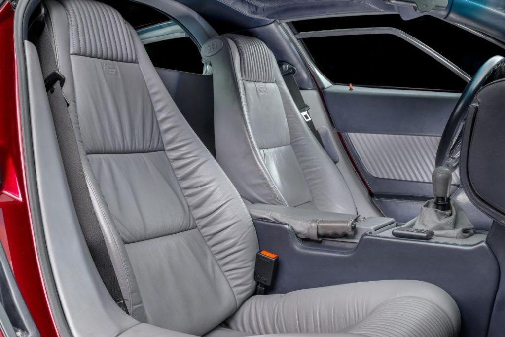 Este Bugatti EB110 GT sale a subasta con 7.000 kilómetros 11 Motor16 Bugatti EB 110 10 Motor16