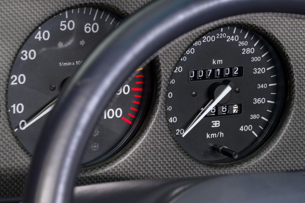 Este Bugatti EB110 GT sale a subasta con 7.000 kilómetros 6 Motor16 Bugatti EB 110 13 Motor16