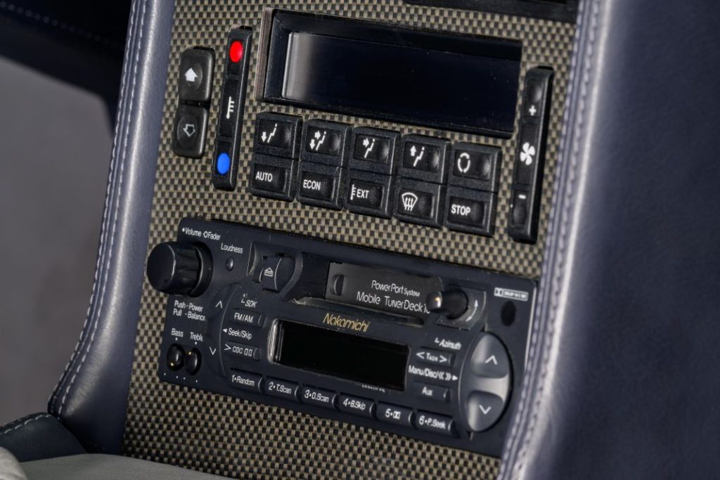 Este Bugatti EB110 GT sale a subasta con 7.000 kilómetros 15 Motor16 Bugatti EB 110 15 Motor16