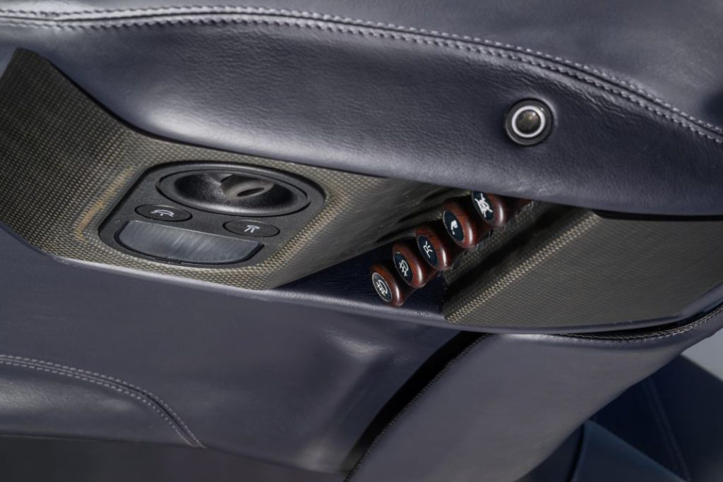 Este Bugatti EB110 GT sale a subasta con 7.000 kilómetros 16 Motor16 Bugatti EB 110 16 Motor16