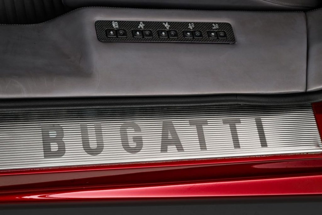 Este Bugatti EB110 GT sale a subasta con 7.000 kilómetros 20 Motor16 Bugatti EB 110 20 Motor16