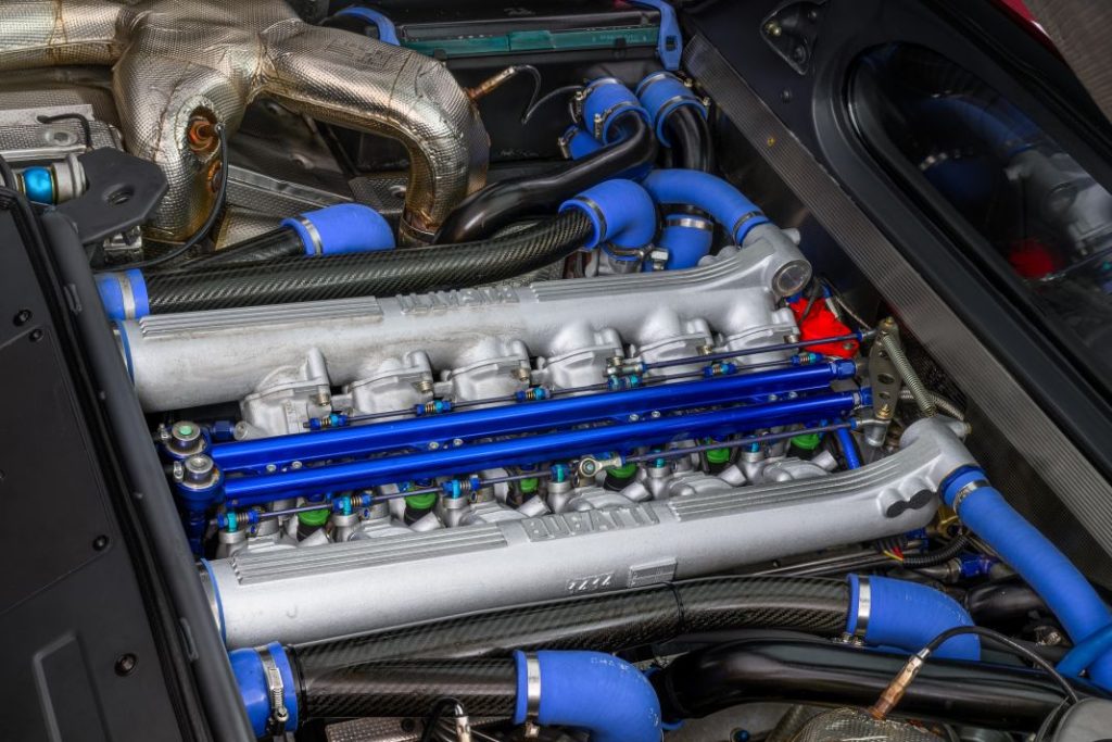 Este Bugatti EB110 GT sale a subasta con 7.000 kilómetros 22 Motor16 Bugatti EB 110 22 Motor16