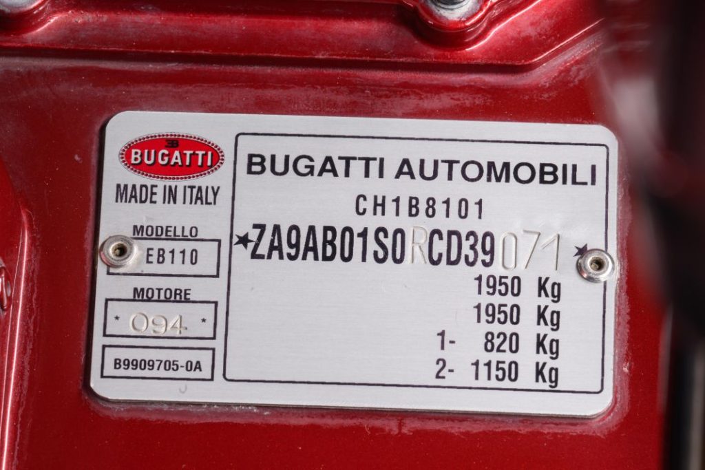 Este Bugatti EB110 GT sale a subasta con 7.000 kilómetros 25 Motor16 Bugatti EB 110 26 Motor16