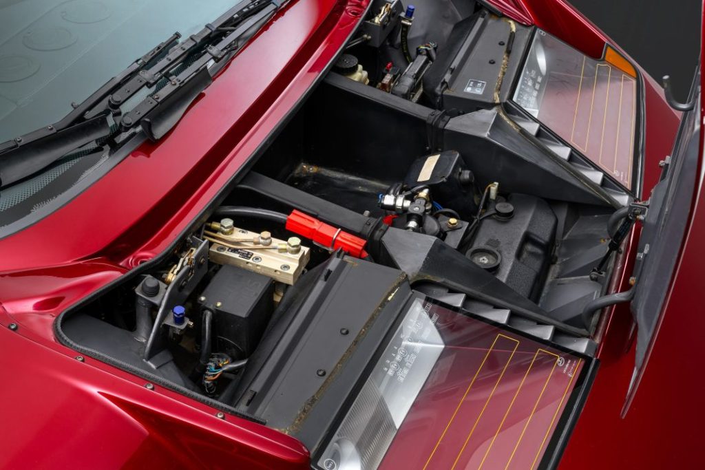 Este Bugatti EB110 GT sale a subasta con 7.000 kilómetros 29 Motor16 Bugatti EB 110 30 Motor16