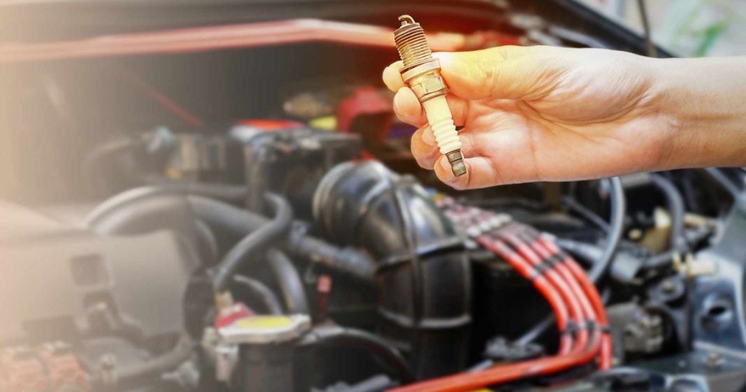 Bujías y calentadores: estas son todas sus diferencias 1 Motor16 ¿Qué es una bujía?