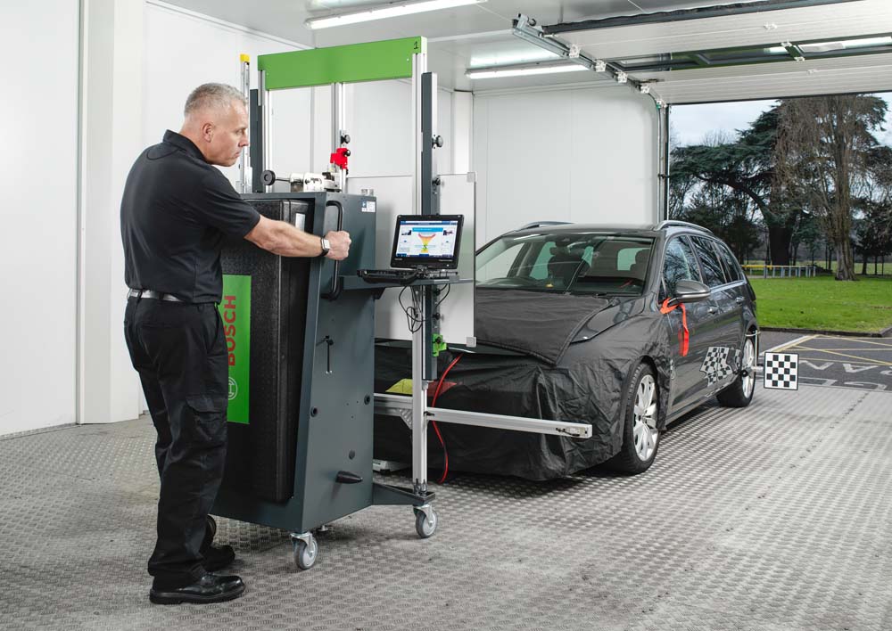 Los datos esenciales de las marcas de coches, ya disponibles en los talleres por Ley 1 Motor16 Los talleres independientes accederán a datos esenciales de los fabricantes de coches por una sentencia de la Unión Europea.