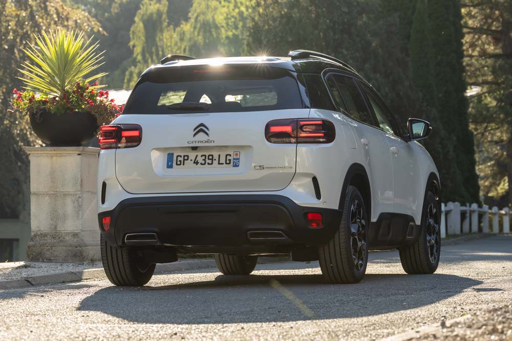 Citroën incrementa su gama electrificada con numerosas novedades 2 Motor16 Citroen C5 Aircross 8 Motor16