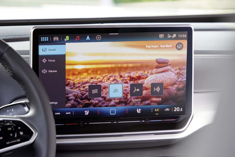 Volkswagen ID.4 e ID.5: más potencia, autonomía y mejoras multimedia 5 Motor16 DB2023AU00868 large Motor16