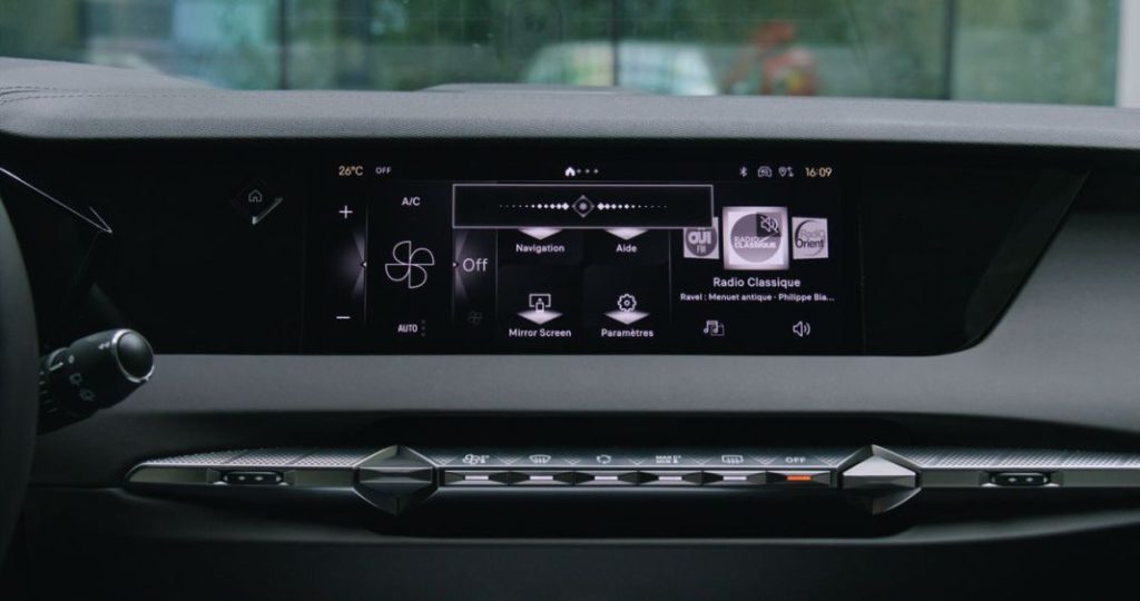 ChatGPT llega al coche: DS es la primera marca que lo integra 7 Motor16 DS CHATGPT 2 1 Motor16