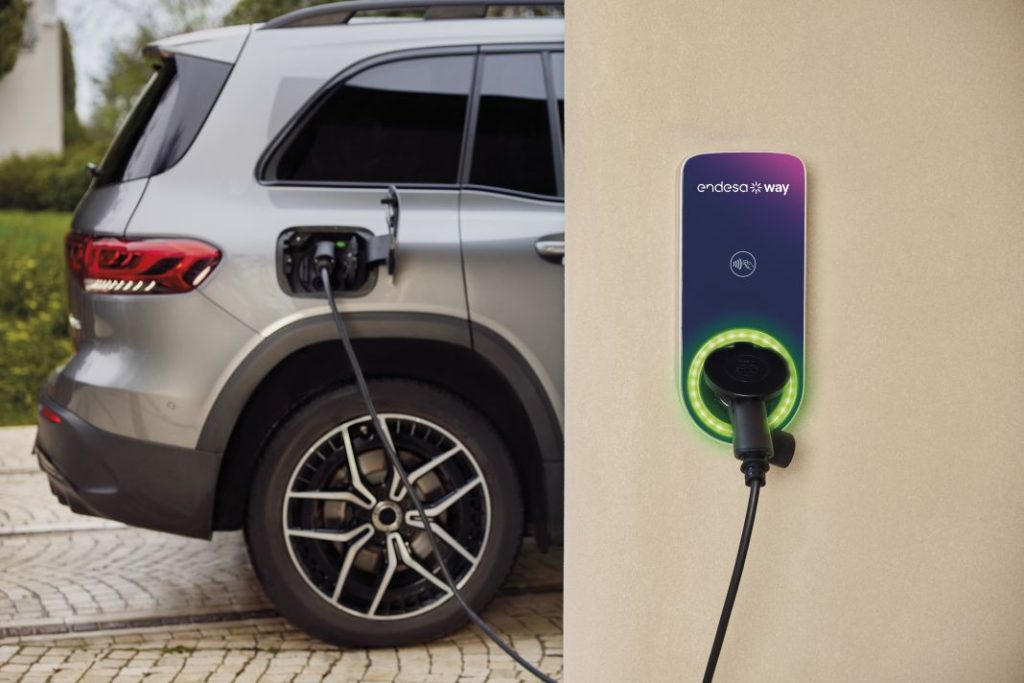 Coche eléctrico: las empresas que se unen para ofrecer 500 kilómetros de recarga gratis y más descuentos 2 Motor16 ENEL X WAY HOME 1 0847 B Motor16