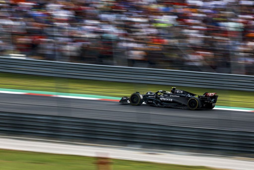 EuropaPress 5523628 44 hamilton lewis gbr mercedes amg f1 team w14 action during the 2023 Motor16