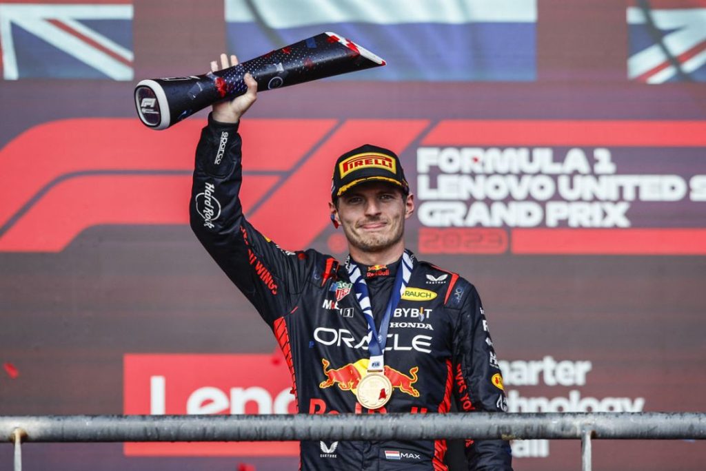 Max Verstappen logra su victoria número 50 en el GP de Estados Unidos.