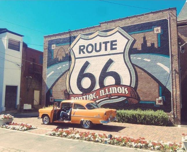 Los placeres clásicos de la Ruta 66: descubriendo los restaurantes más emblemáticos 1 Motor16 Ruta 66 a su paso por Pontiac